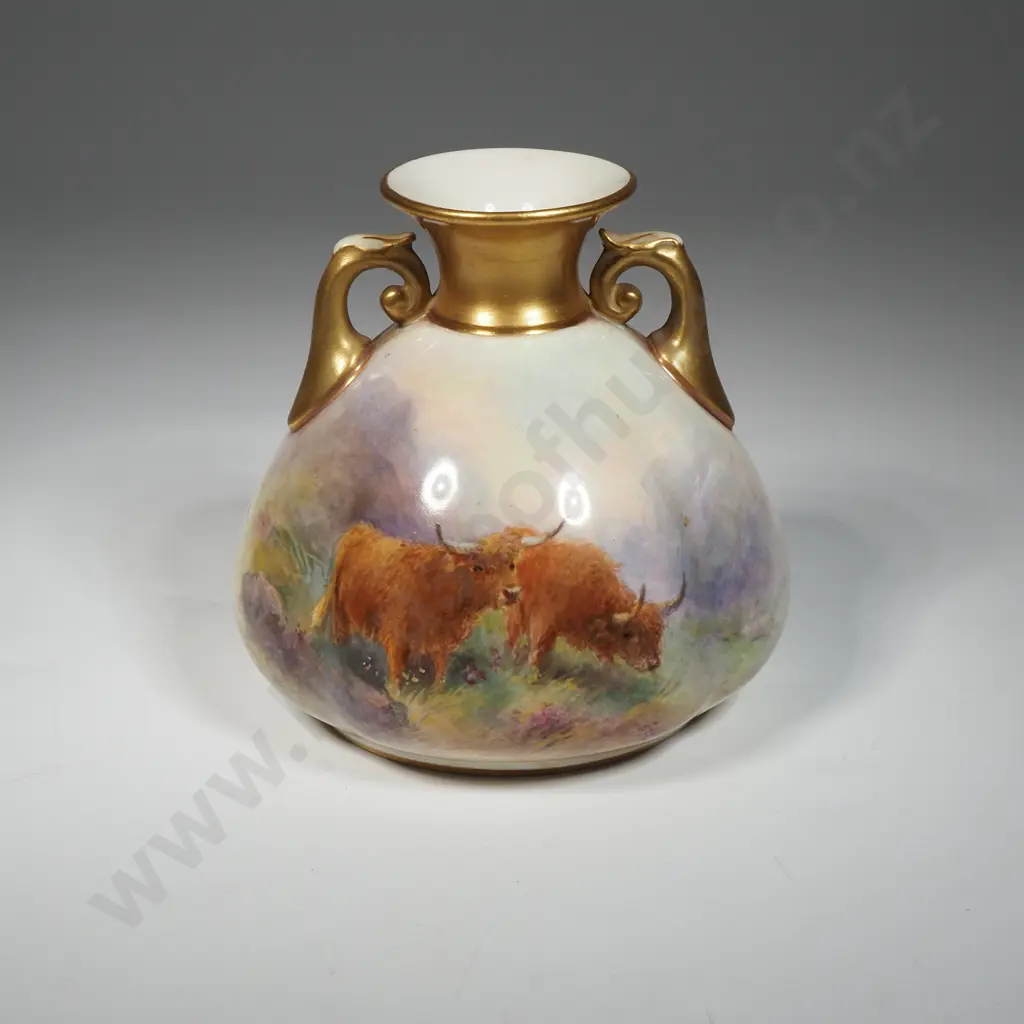 Royal Worcester Small Vase Hand Painted By Harry Stinton Image 1++