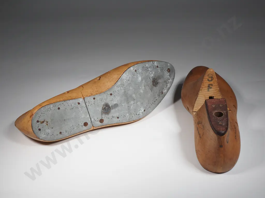 Pair Of Vintage Wooden Shoe Lasts - Stamped Miller Shoe Lasts - Northampton England Image 1++