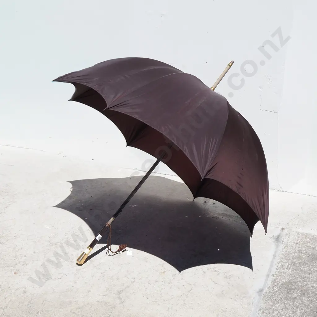 Elegant Vintage Umbrella w Hammered Brass & Elephant Ivory Accents Image 1++