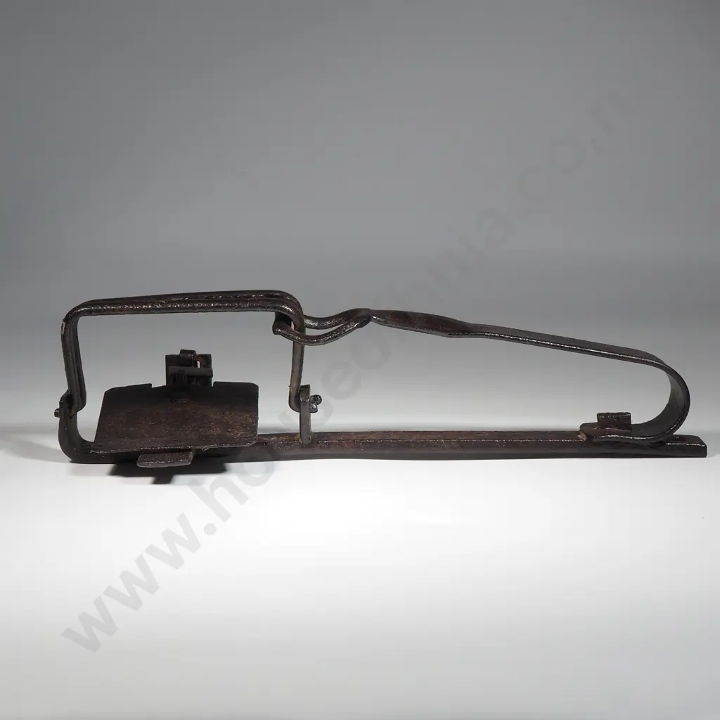 Vintage Antique Iron Gin Trap Embossed Sidebotham’s of Wednesfield Image 1++