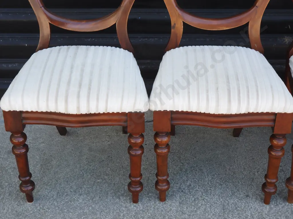 Four Late Victorian Mahogany Balloon Back Dining Chairs Image 1++