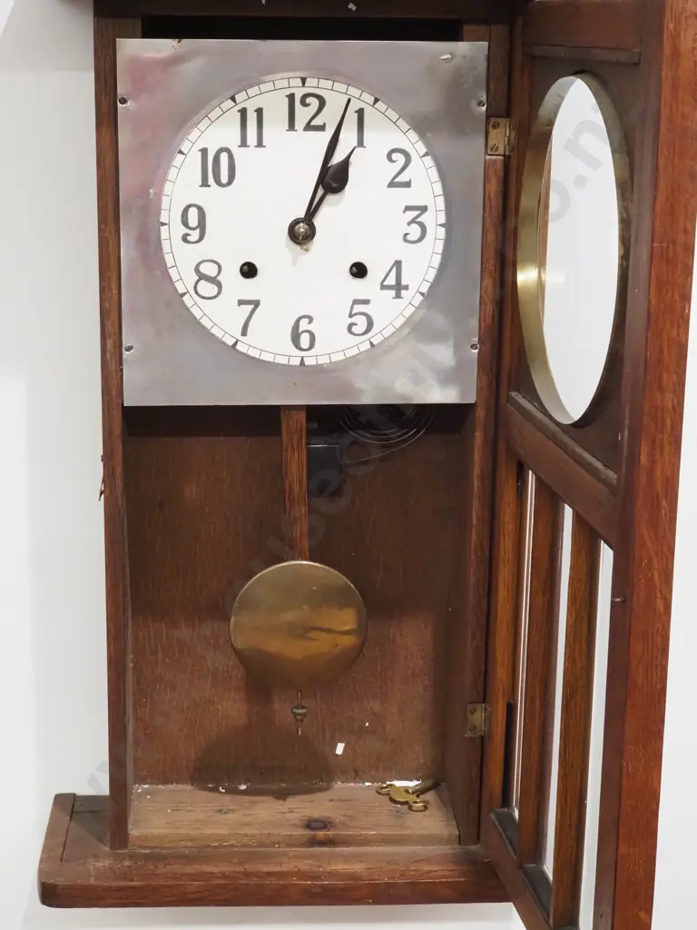 1930s Oak Wall Clock With An Eight Day Movement &  A Three Glass Panel Door Image 1++