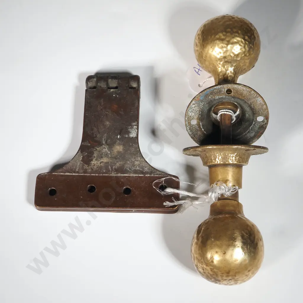 Set of Vintage Brass Door Knobs & Large Brass Hinge. Image 1++