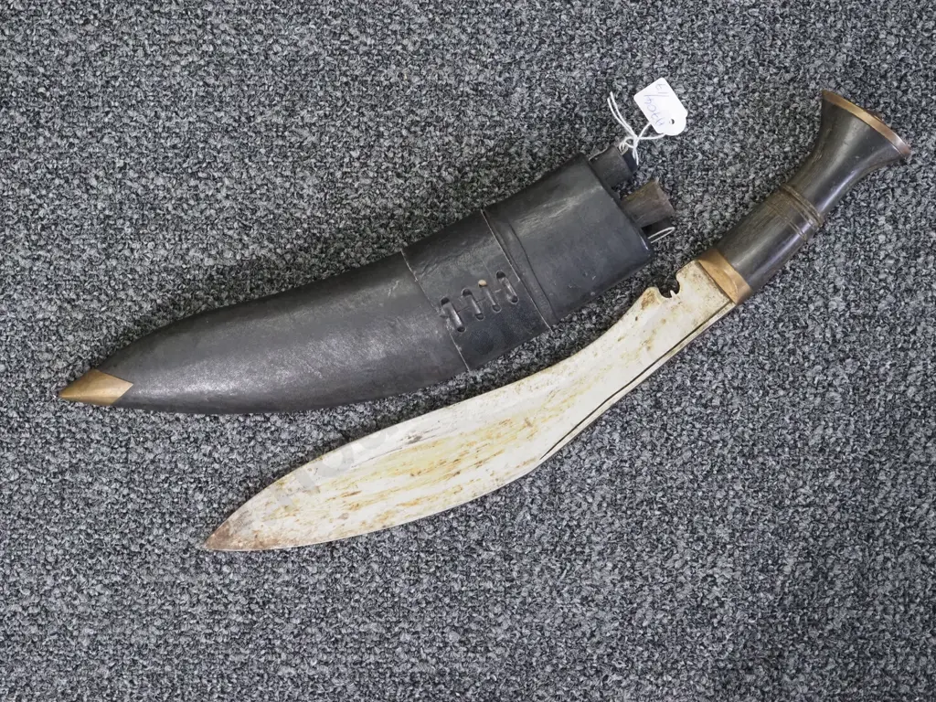 Kukhri Knife in a Leather Scabbard w Two Companion Knives. Image 1++