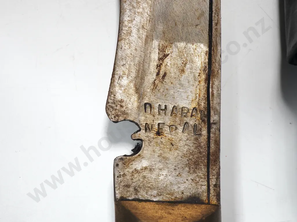 Kukhri Knife in a Leather Scabbard w Two Companion Knives. Image 1++