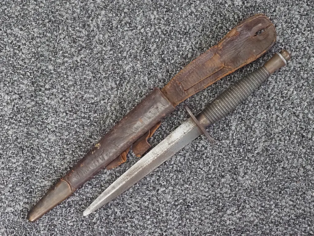 Late WW2 Fairbairn Sykes Dagger - Shortened Blade in Scabbard  Image 1++