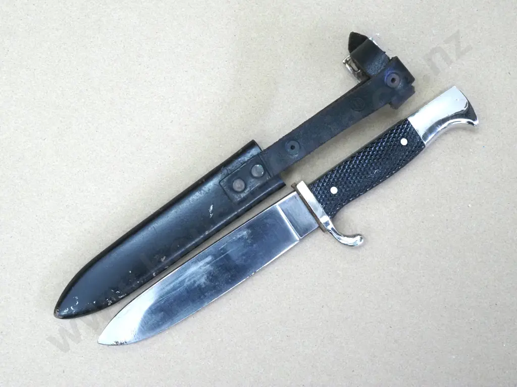 1930's German Youth Dagger  Image 1++
