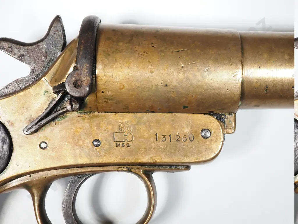 New Zealand Marked Mk III Webley & Scott 1 Inch Flare Pistol w Bell Mouth - Dated 1918  Image 1++