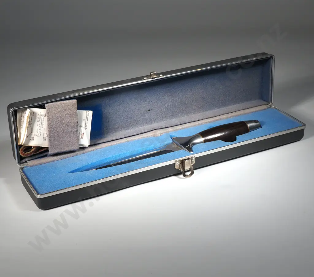 Cased Kershaw Trooper Boot Knife Minus Scabbard. Image 1++