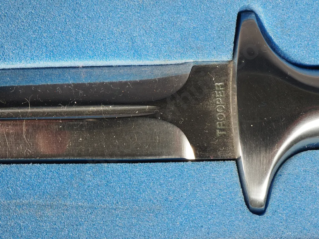 Cased Kershaw Trooper Boot Knife Minus Scabbard. Image 1++