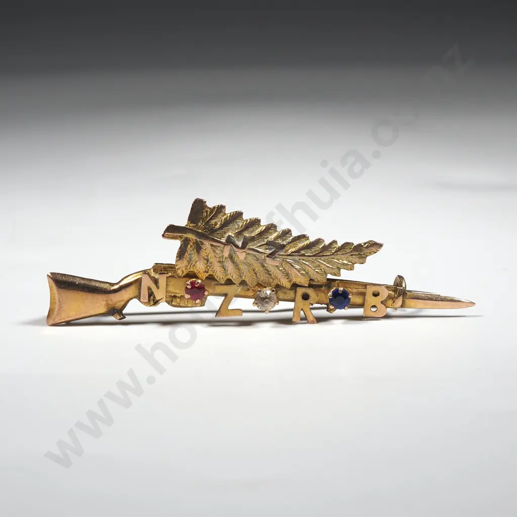 WWI 9ct Gold Rifle Sweetheart  Badge - NZRB w Gems. Image 1++