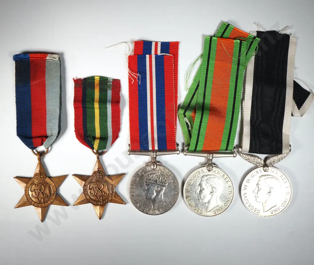 Unnamed WW2 New Zealand Group of Five Medals Image 1++