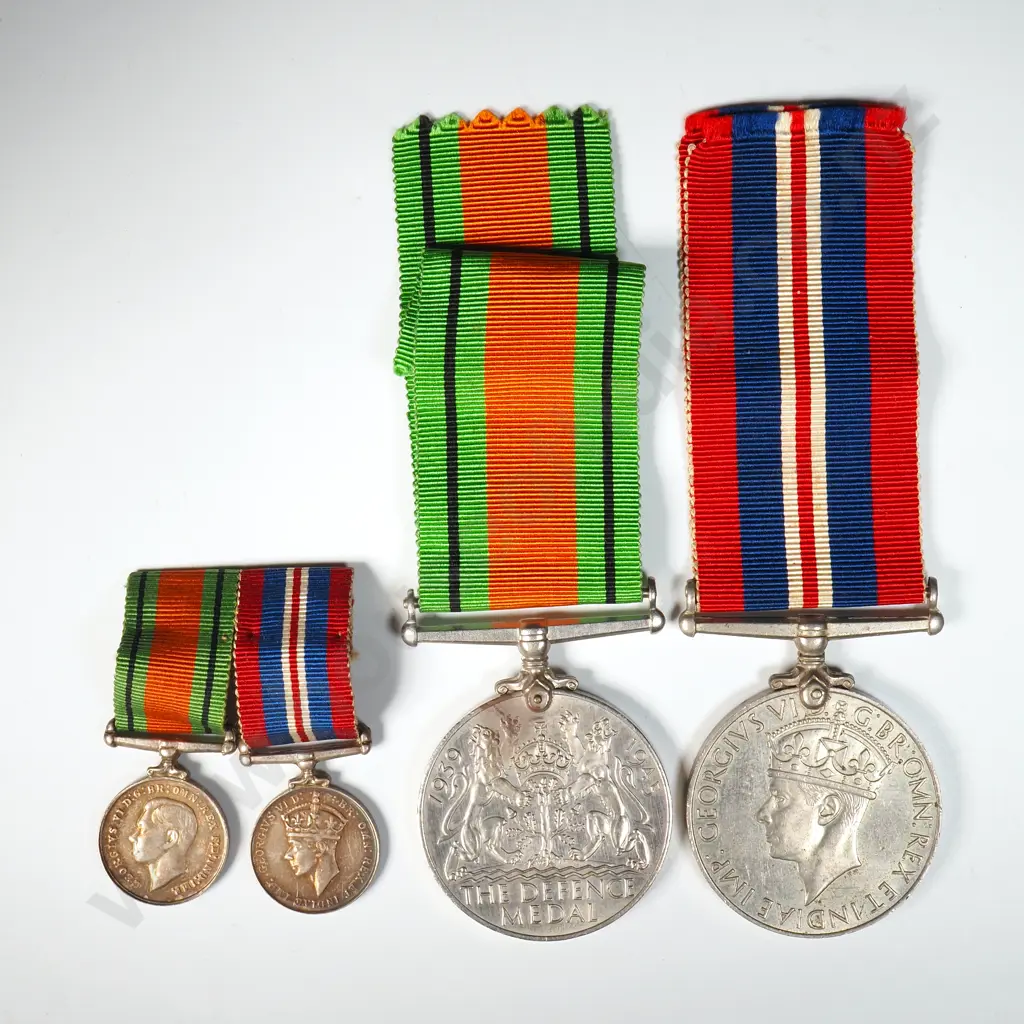 WW2 Defence & 39-45 Medals & Matching Miniatures Image 1++