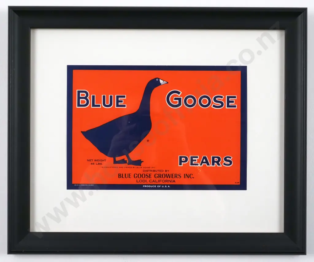 Vintage 1920s -1940s Blue Goose Pears Fruit & Vegetable Crate Label. Authentic Original - Lithograph. Image 1++