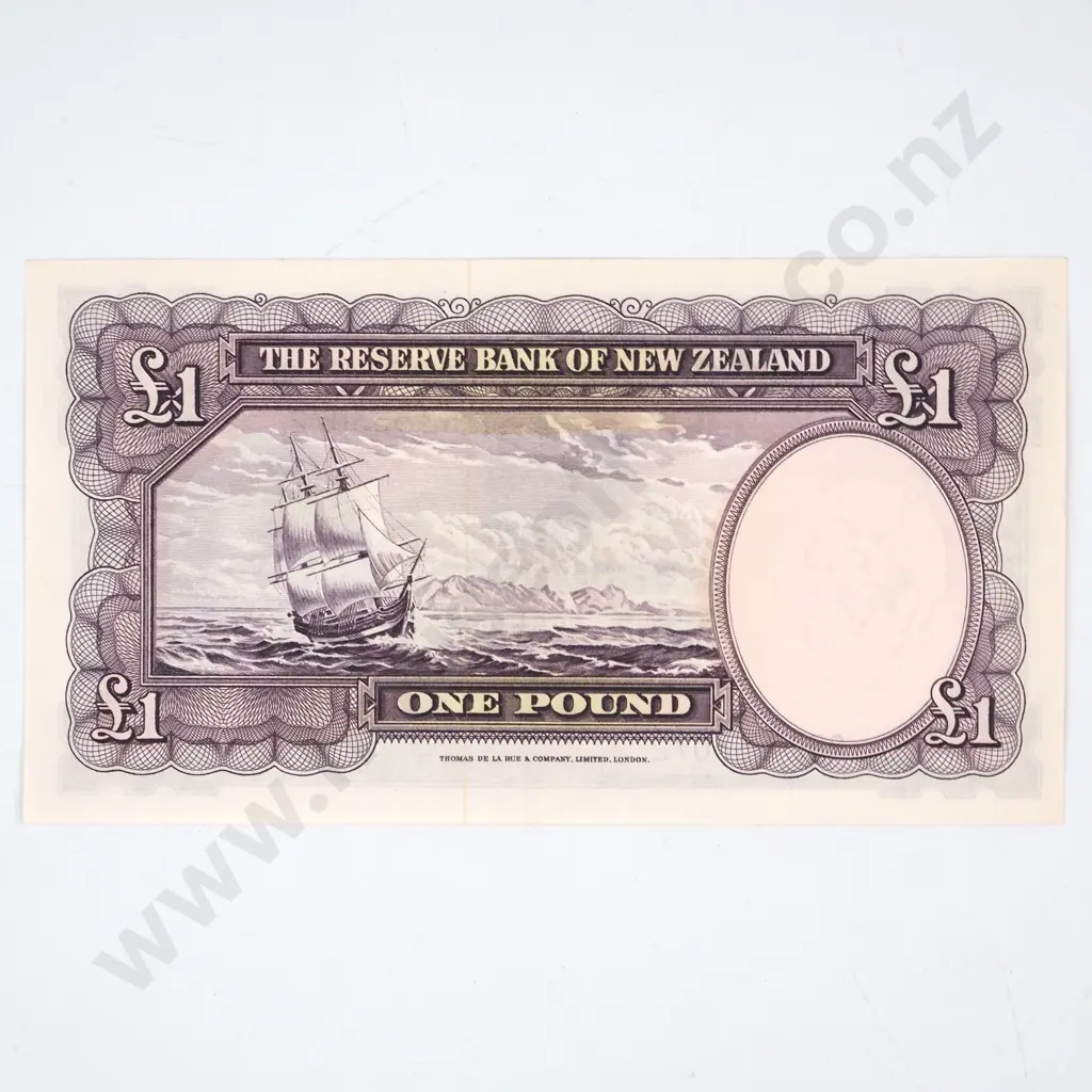 ONE POUND, FLEMING SIGNATURE, SERIAL 252 553072, ALMOST UNCIRCULATED, C.V. $130 Image 1++