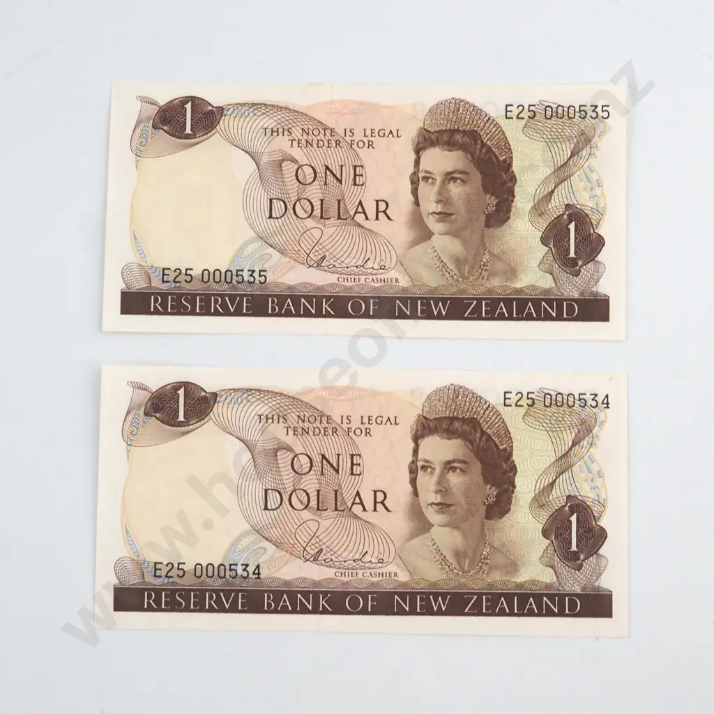 CONSECUTIVELY NUMBERED PAIR HARDIE TYPE 1 SIGNATURE, SERIALS E25 000534 / 5 ( LOW NUMBERS )( FIRST PREFIX OF SIGNATURE ), UNCIRCULATED, C.V. $360 Image 1++