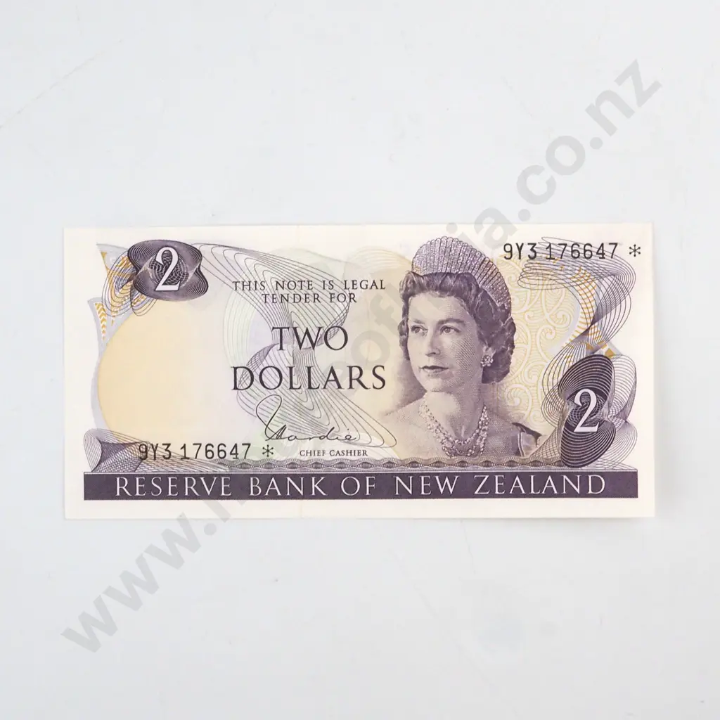 HARDIE TYPE 1 SIGNATURE, SERIAL 9Y3 176647*, UNCIRCULATED, C.V. $45 Image 1++