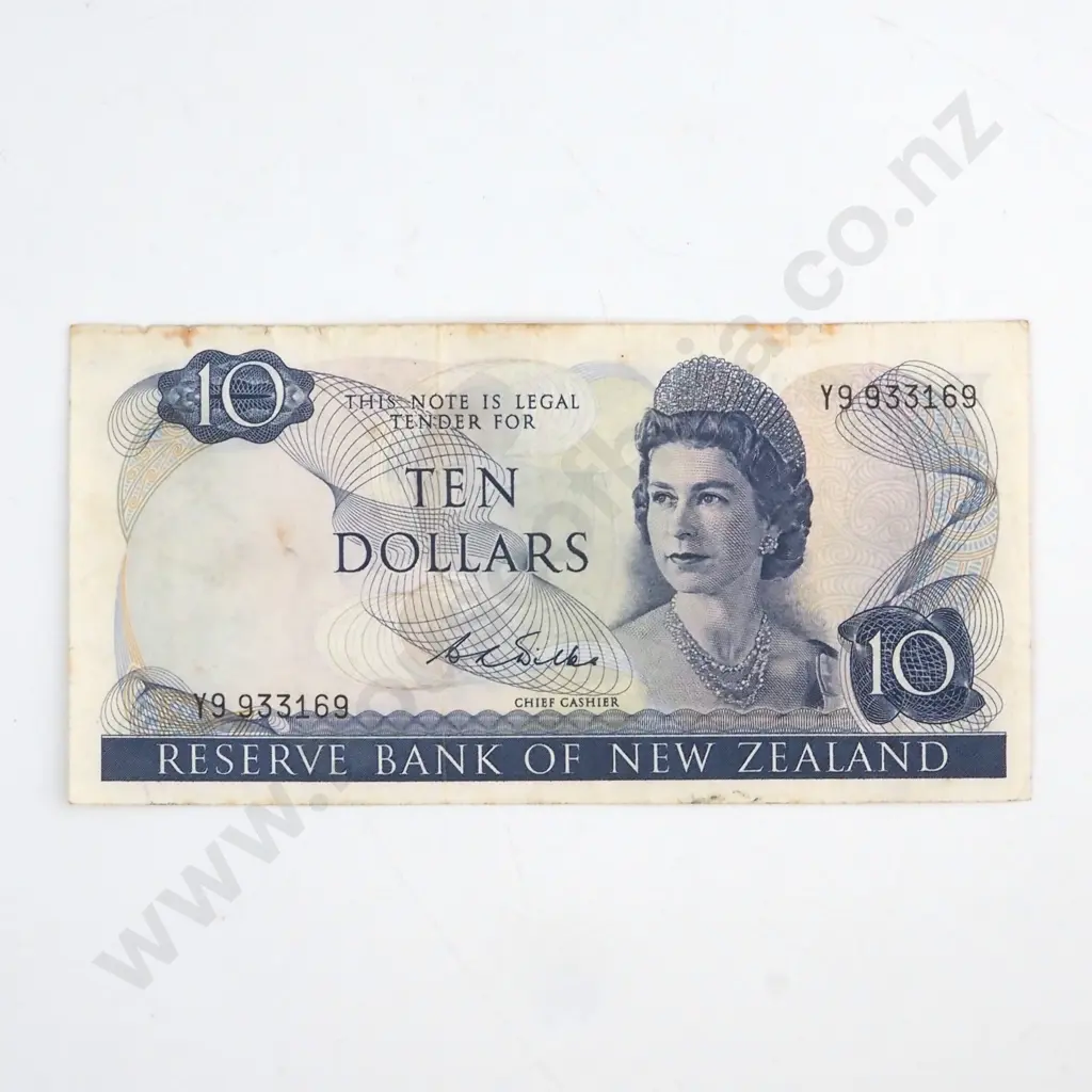 WILKS SIGNATURE, SERIAL Y9933169 ( LAST PREFIX OF TYPE ), FINE, C.V. $150 Image 1++