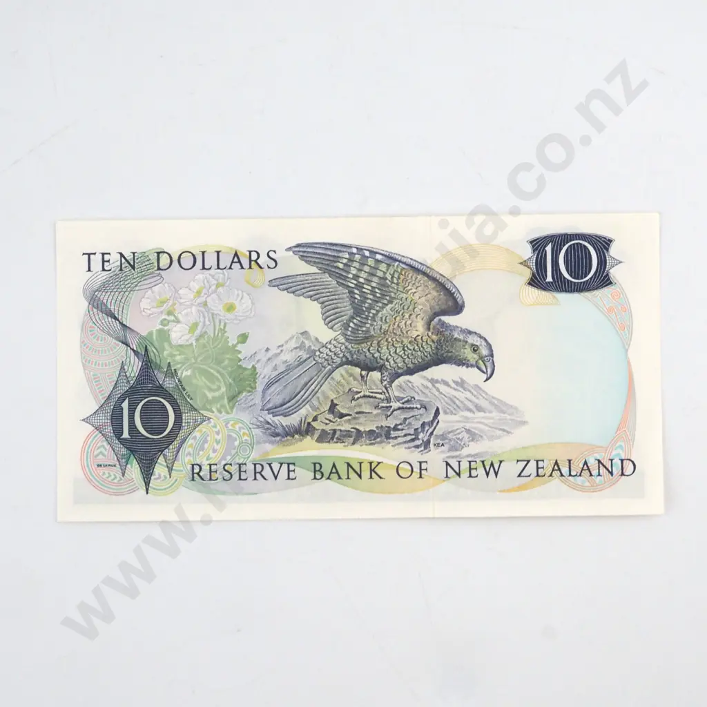 HARDIE TYPE 1 SIGNATURE, SERIAL 33E 737939 ( LAST PREFIX OF TYPE ), ALMOST UNCIRCULATED, C.V. $450 Image 1++