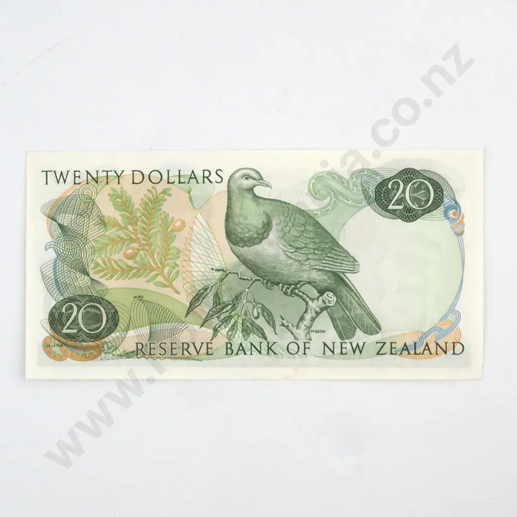 HARDIE TYPE 1 SIGNATURE, SERIAL KL 588127 ( LAST PREFIX OF TYPE ), ALMOST UNCIRCULATED, C.V. $400 Image 1++