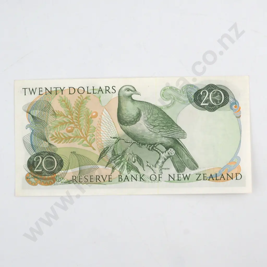 HARDIE TYPE 1 SIGNATURE, SERIAL YJ 800275*, EXTREMELY FINE, C.V. $120 Image 1++