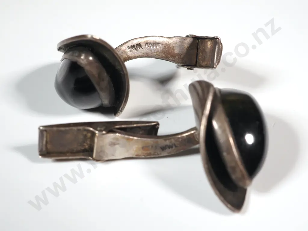 Sterling Silver & Blue Tiger's Eye Cufflinks. Image 1++