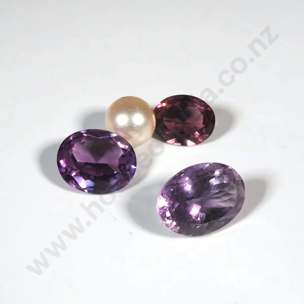 16.8 Carats of Stones & Pearl Removed from Jewellery Image 1++