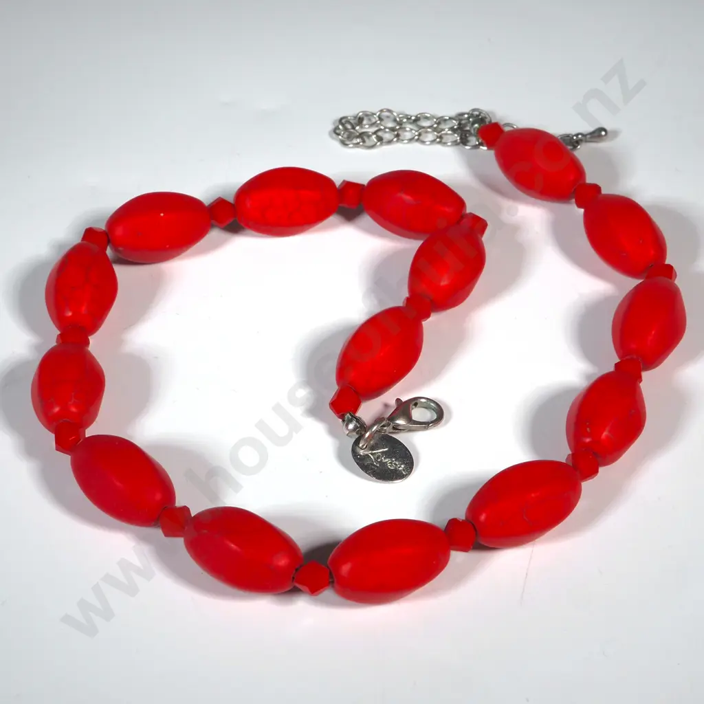 Matt Red Bead Necklace Image 1++
