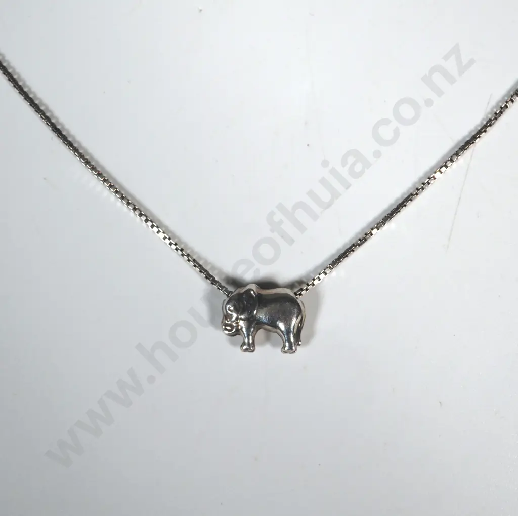 Sterling Silver Box Link Chain & Elephant Pendant Image 1++