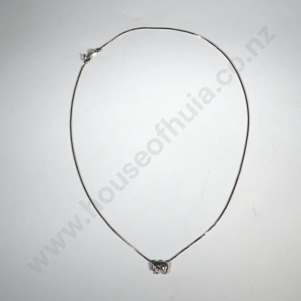 Sterling Silver Box Link Chain & Elephant Pendant Image 1++