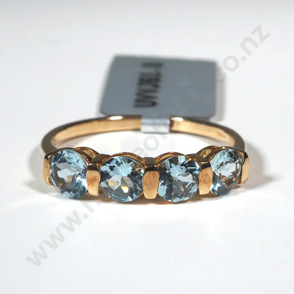 9ct Gold & Four Stone Aquamarine Ring  Image 1++