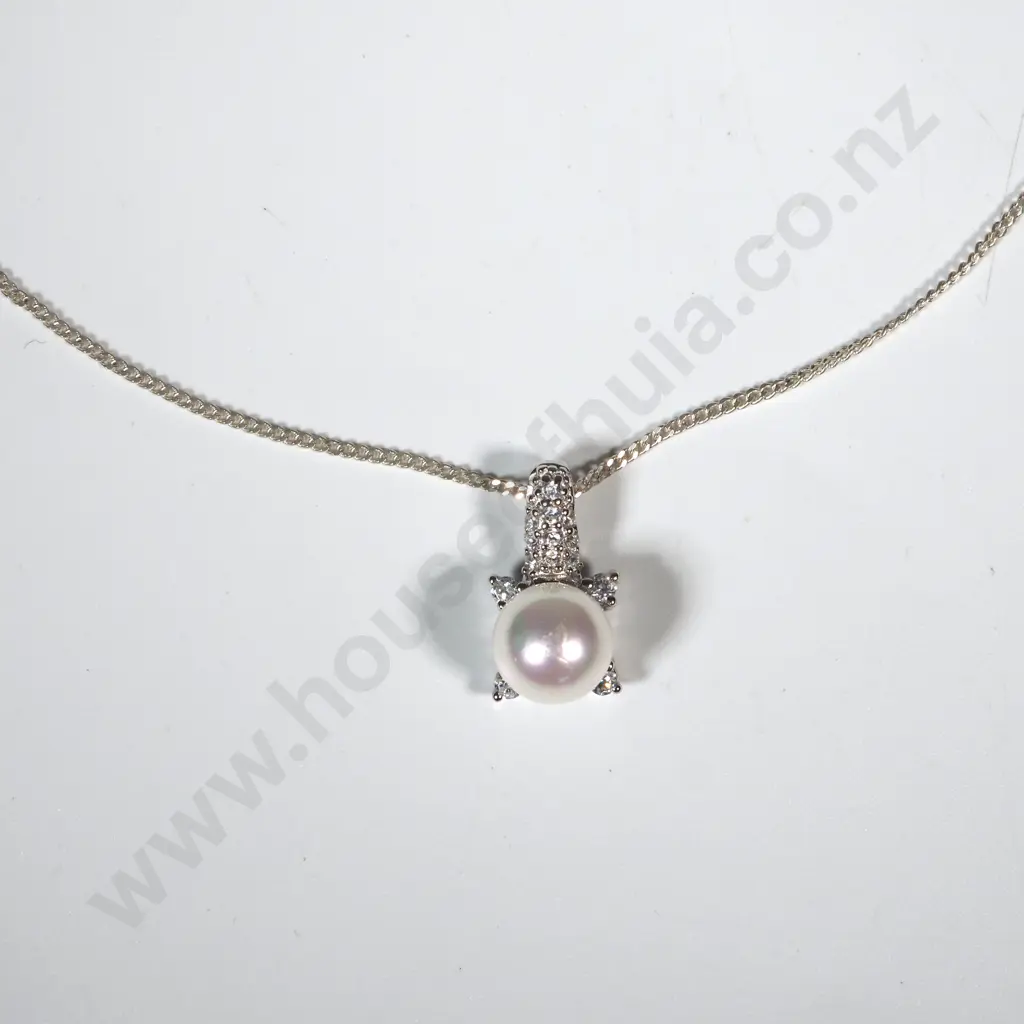Single Pearl Pendant On a Sterling Silver Chain Image 1++