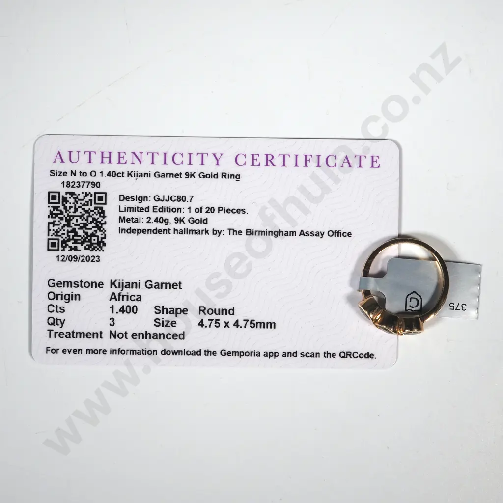 9ct Gold & Three Stone Gibari Garnet Ring  Image 1++