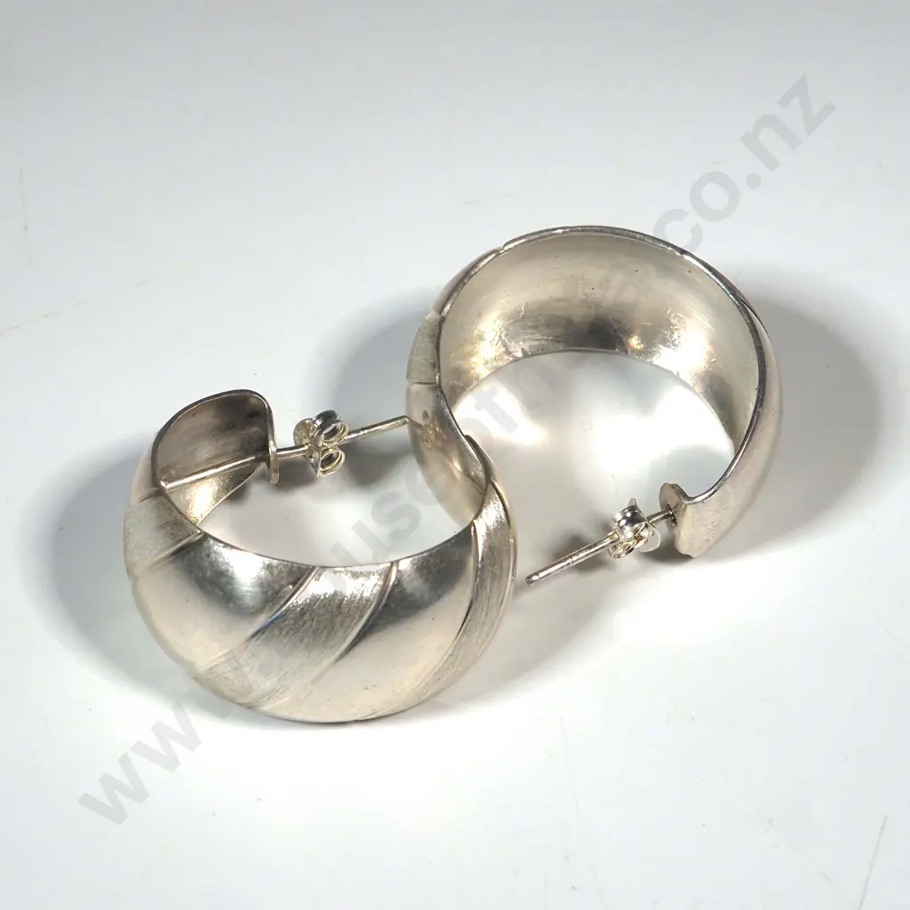 Pair Of Large  Graduated Hoop Earrings With Swirl & Textured Design Image 1++