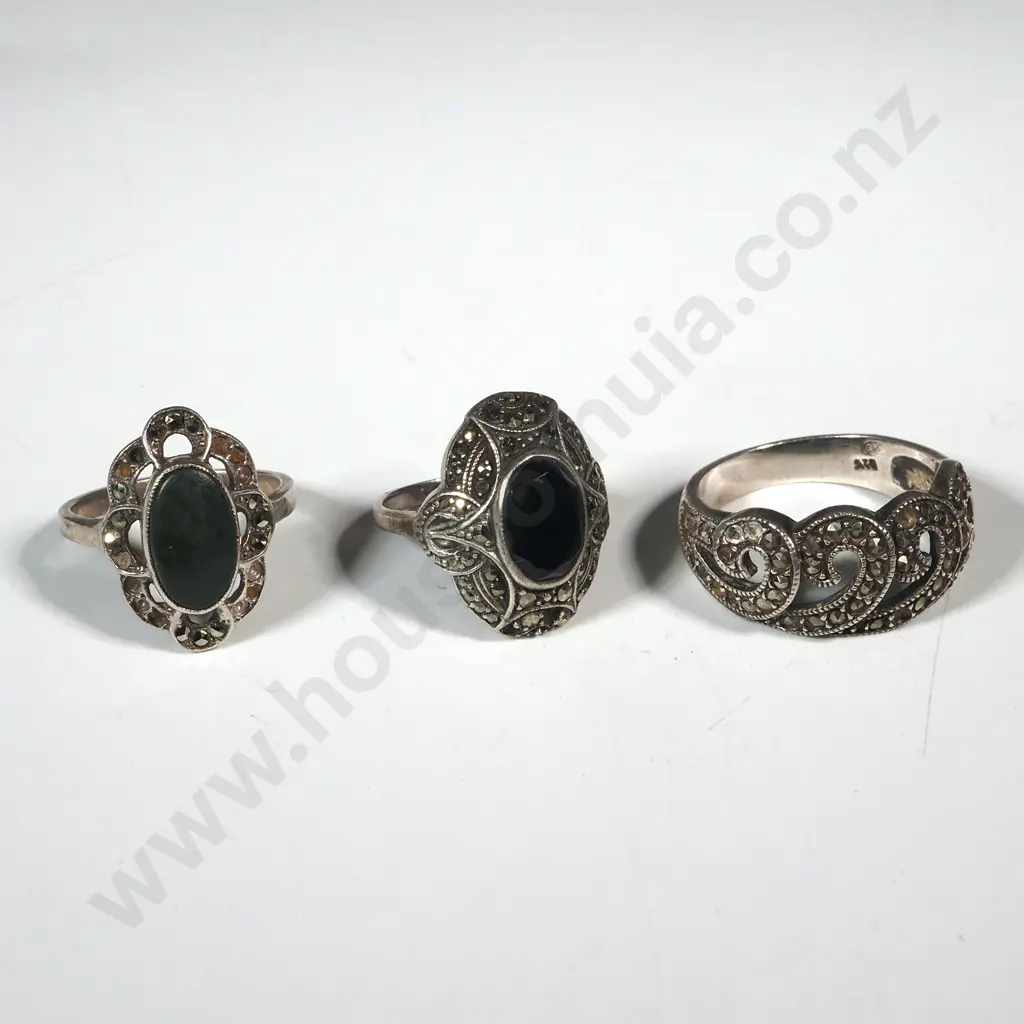 Three Sterling rings: one heart shape, one pink gemstone and one Onyx Image 1++