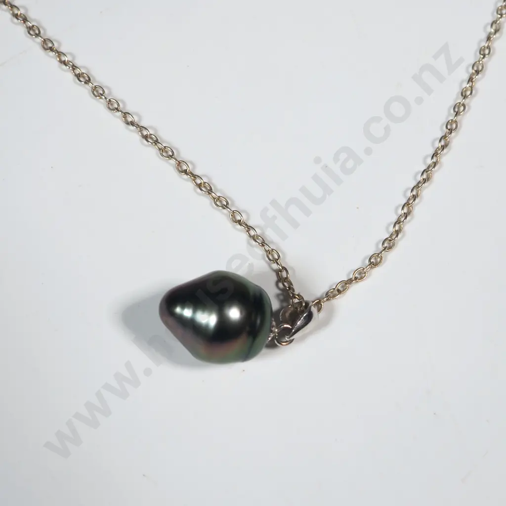 Single Tahitian Black Pearl Pendant with Silver Chain  Image 1++