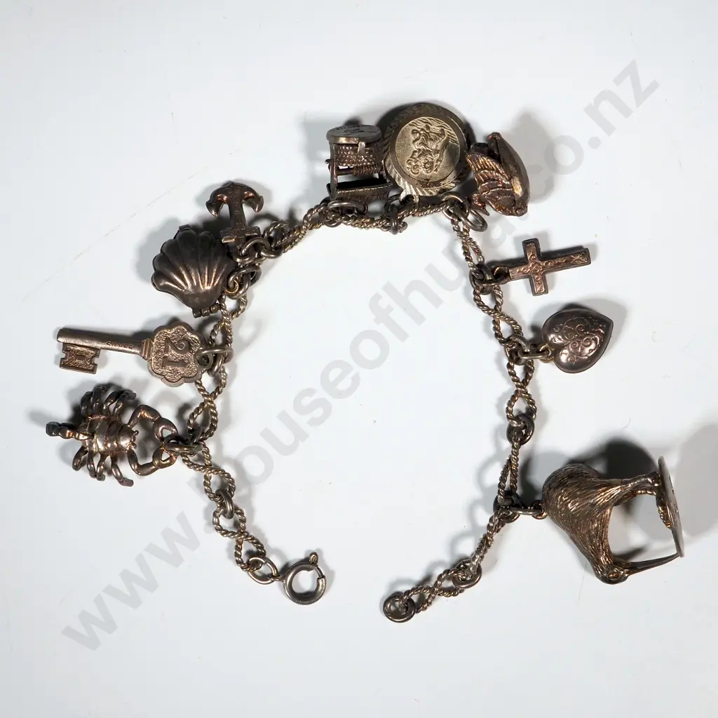 Sterling SIlver Charm Bracelet w Impress Kiwi Charm Image 1++