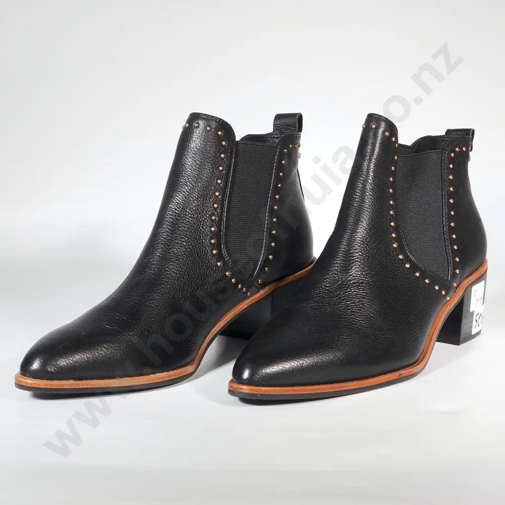 One Pair New Mi Piaci Leather Black Boots Size 39 Image 1++