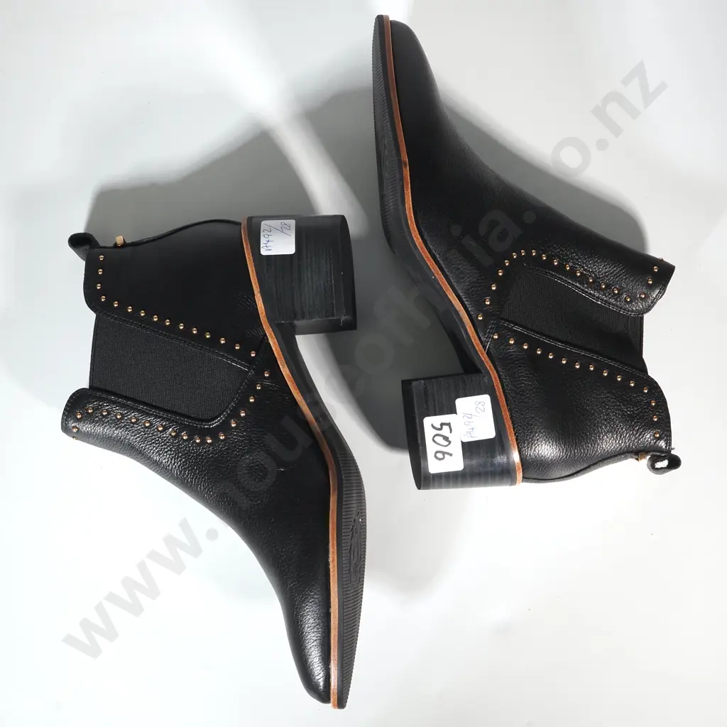 One Pair New Mi Piaci Leather Black Boots Size 39 Image 1++