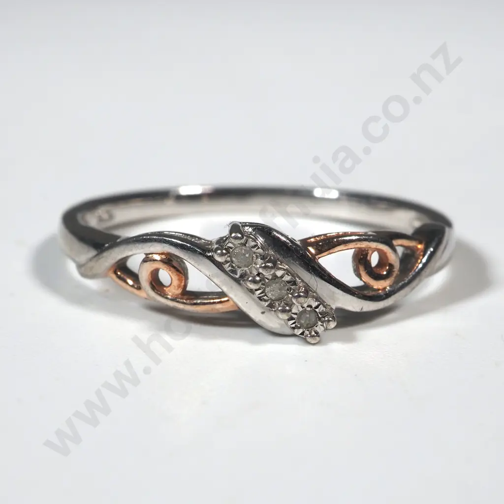 Sterling Silver & Three White Stone Ring  Image 1++