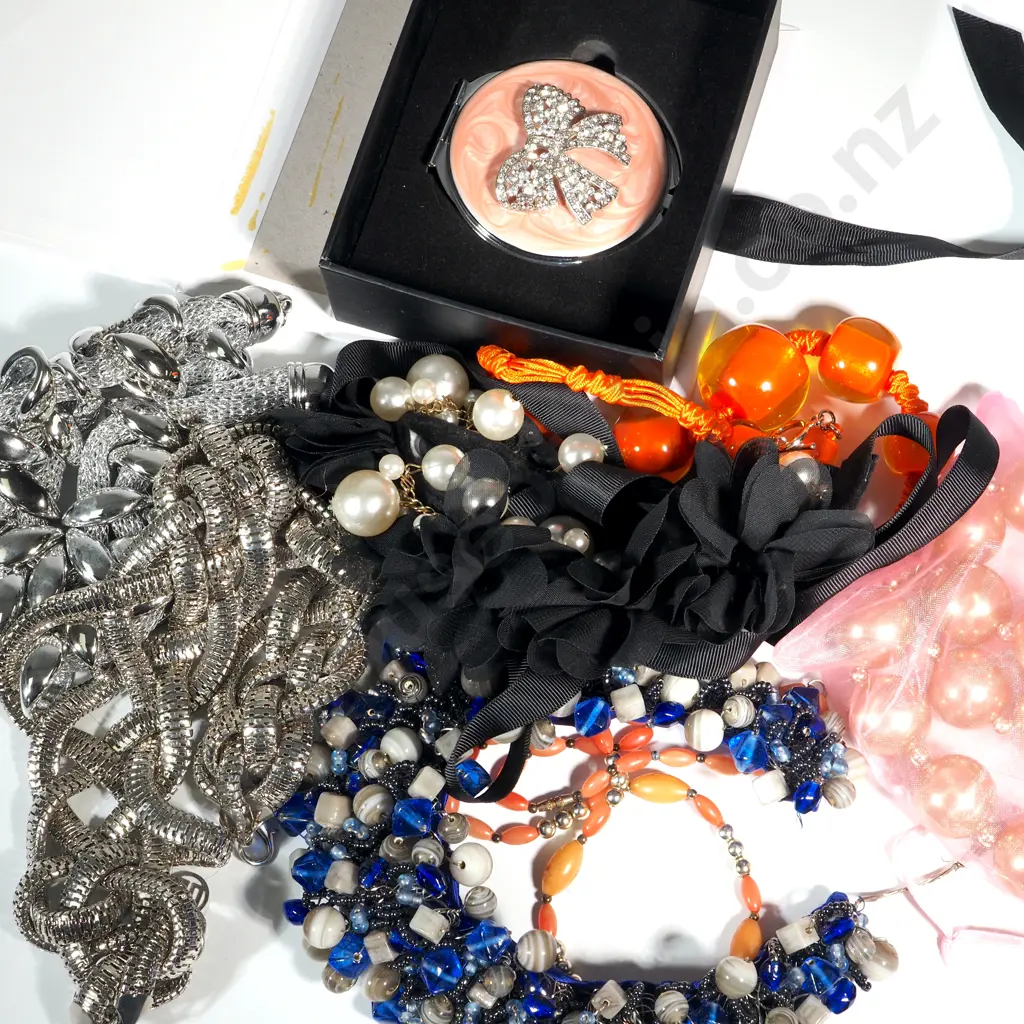 Costume Jewellery Ornate Chokers/ Headdresses, Necklace & A "Forever New " Compact Image 1++