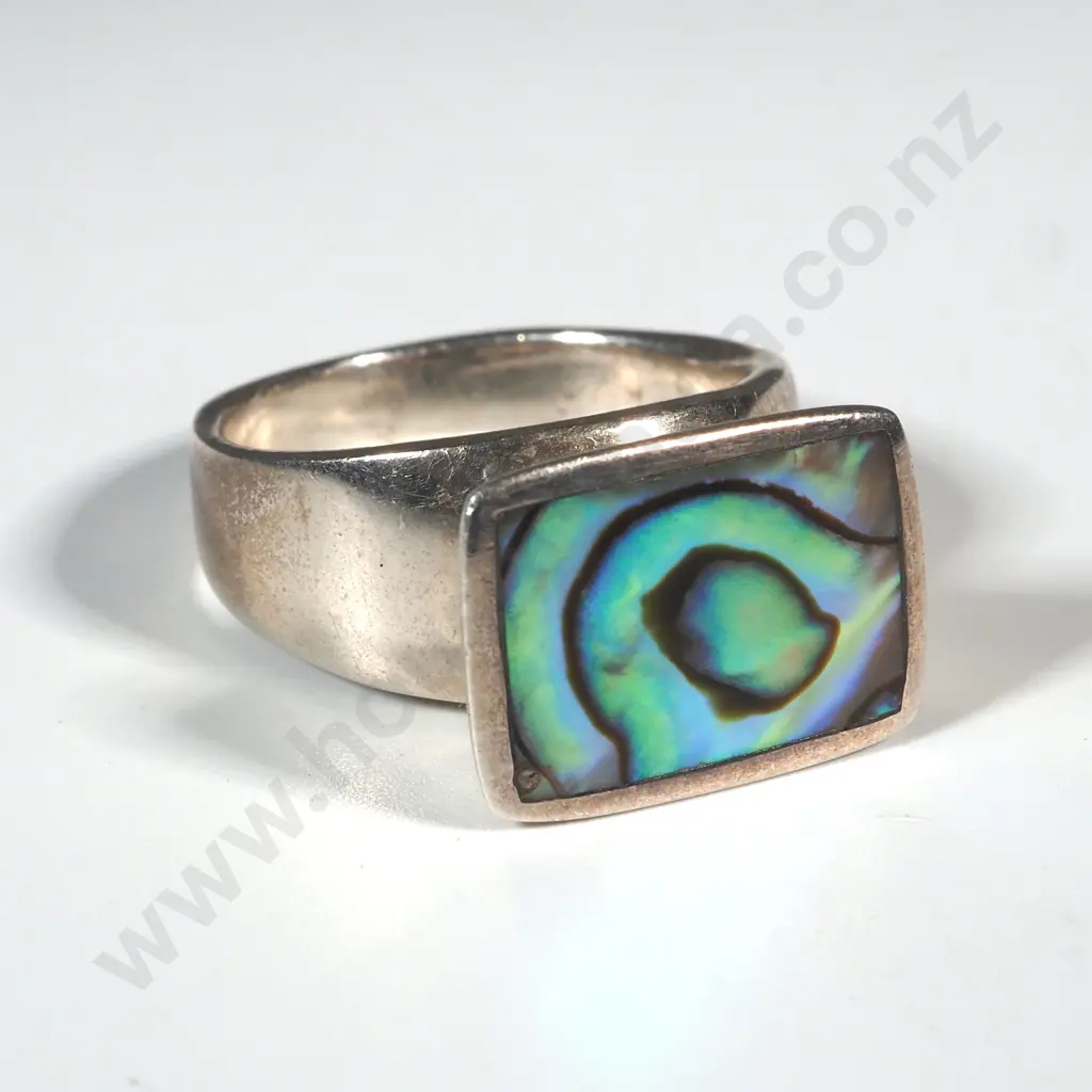 Sterling Silver & Paua Shell Ring Of Modernist Design Image 1++