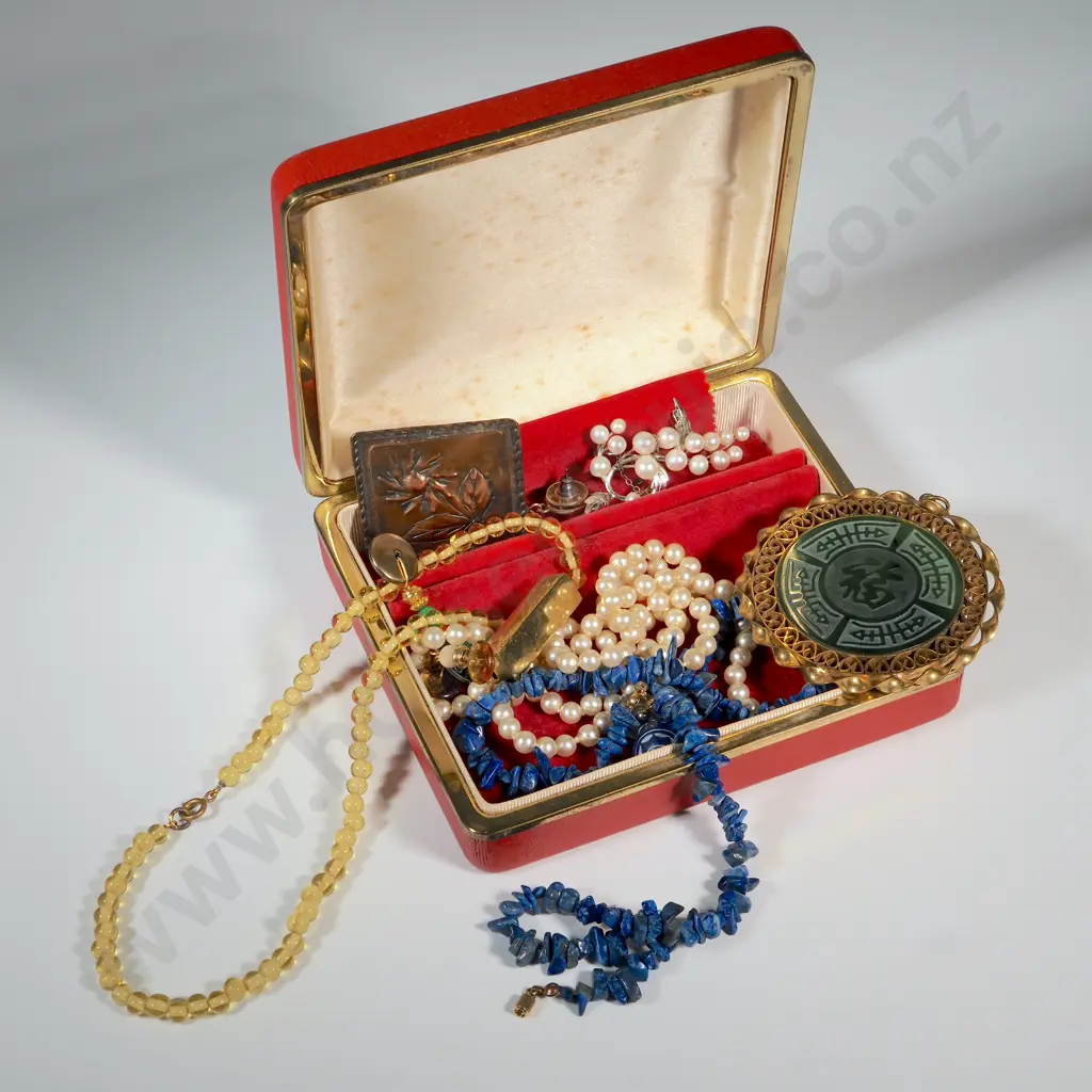 Box of Assorted Costume Jewellery Image 1++