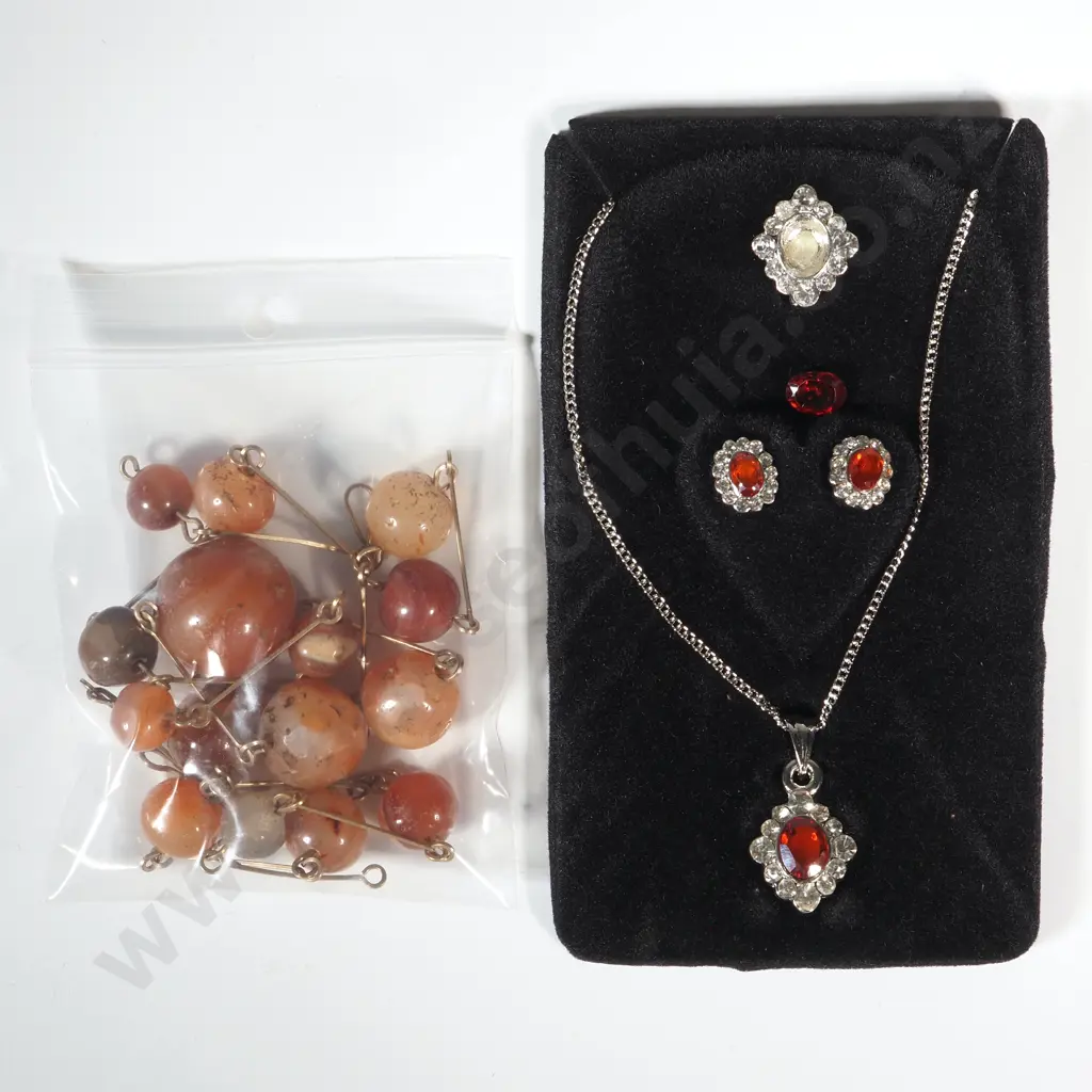 Mossy Agate Bead/Wire Necklace; Orange, Diamond Gem/Silver Style Necklace & Earrings & Brooch Mount & Loose Gem. Image 1++