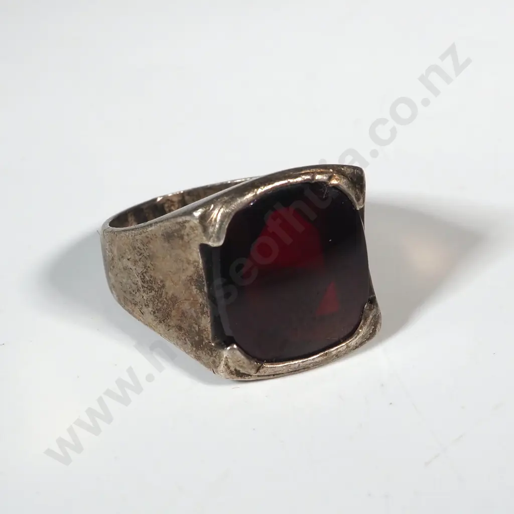 Sterling Silver Red Gem Ring Image 1++