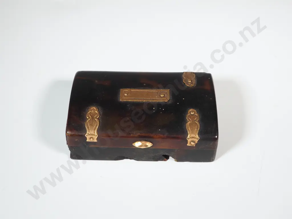 Miniature Tortoiseshell Snuff Box w Possibly Gold Mounts A/F Image 1++