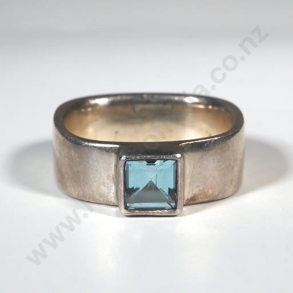 Sterling Silver Blue Gem Ring Image 1++