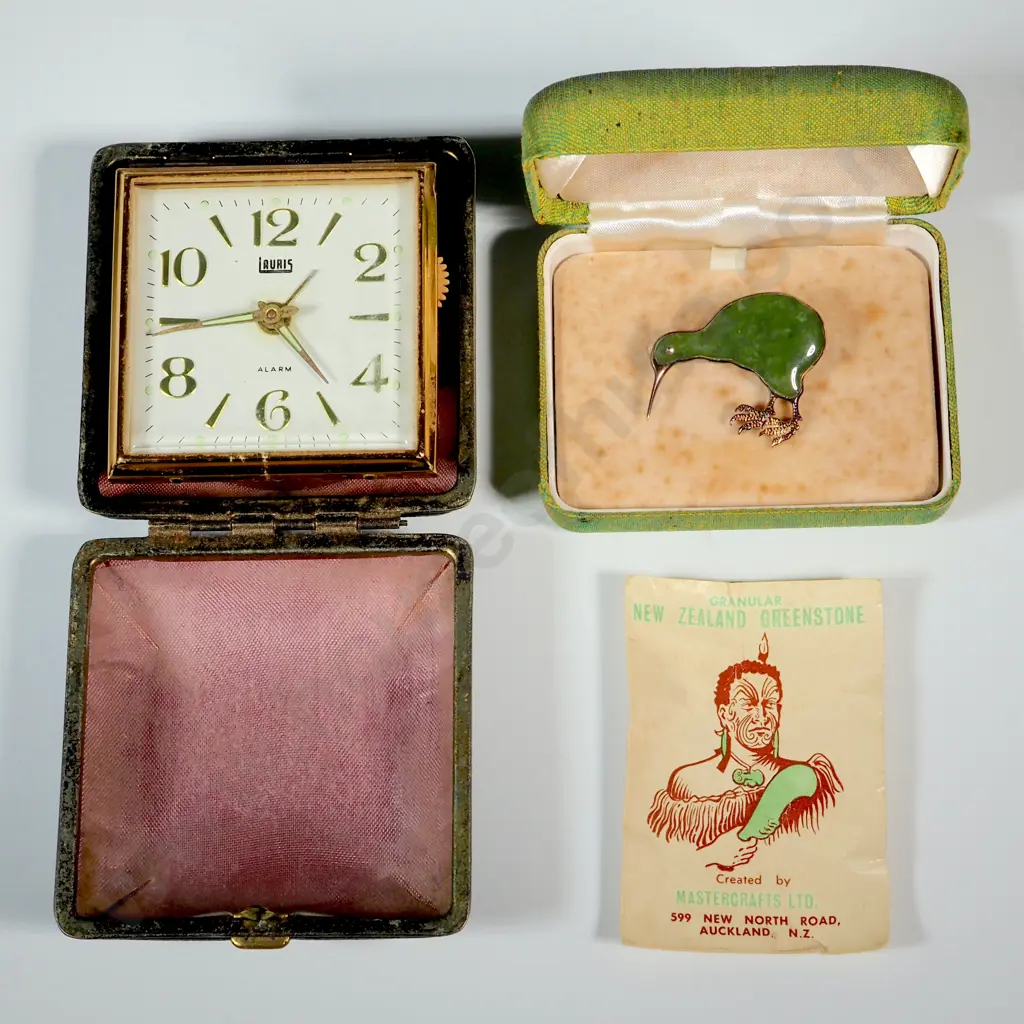 Cased Lauris Alarm Clock & Kiwi Souvenir Brooch. Image 1++
