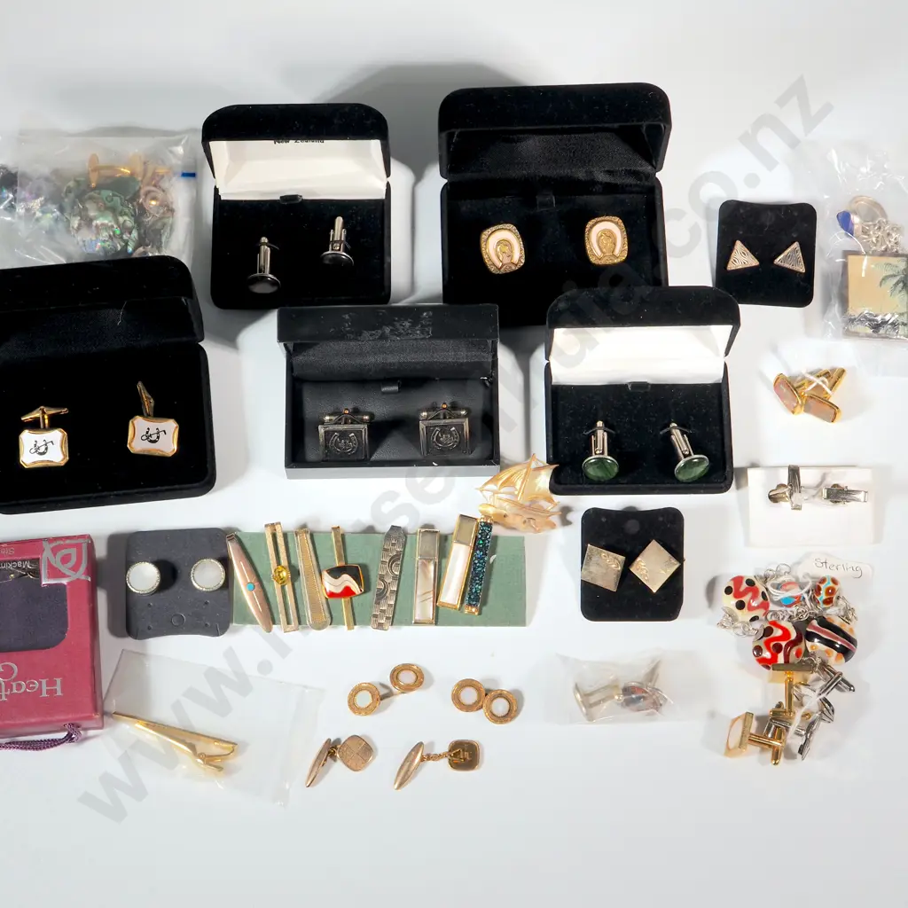 assorted lot of cufflinks  Image 1++