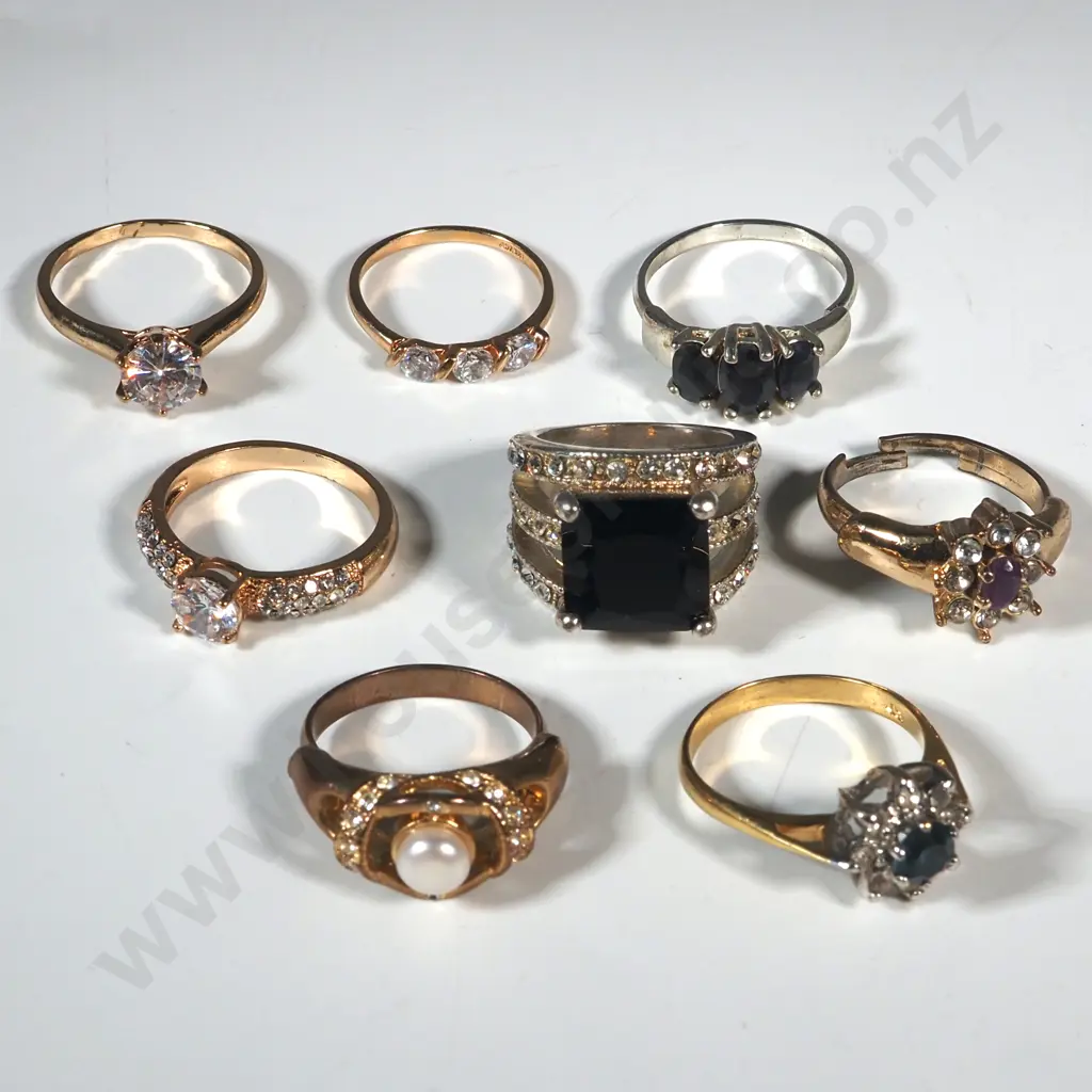 Quantity Of Costume Jewellery Rings With Coloured Stones  Image 1++